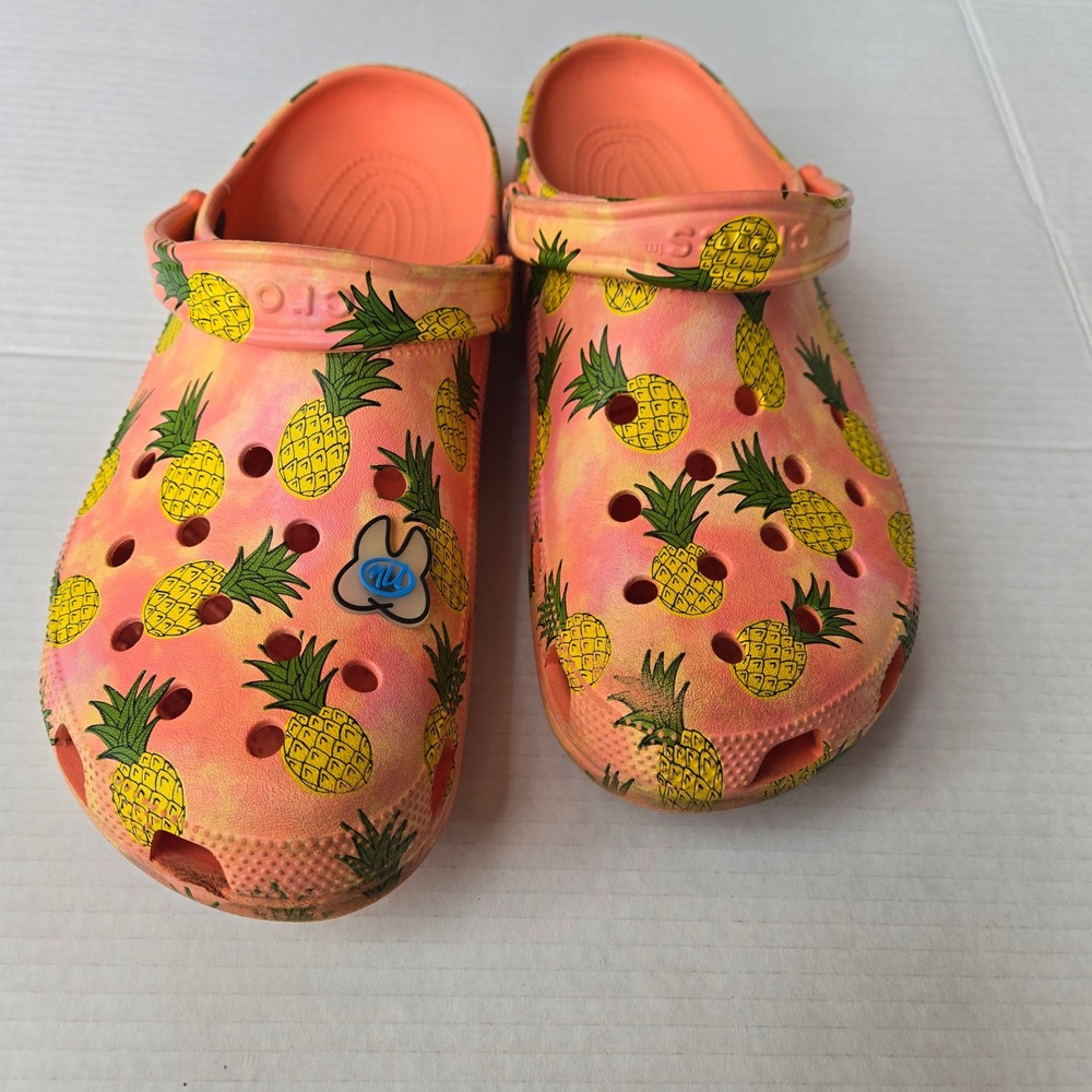Crocs Classic Clogs Men Size 12 Orange Pineapple Print Tie Dye Tropical Beach